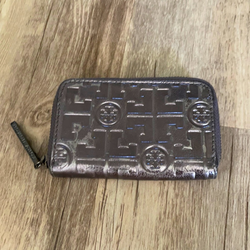 Tory Burch metallic silver coin / keychain purse